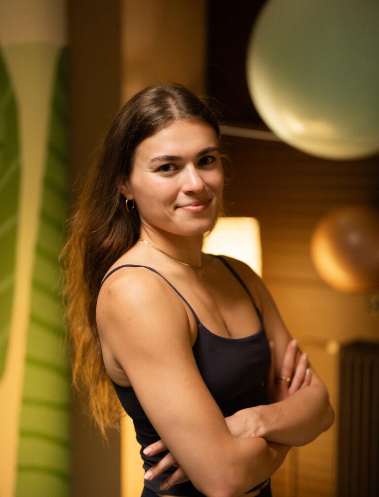 Julie Drážďanská — lektorka jógy